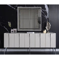 Sideboard verbindet 5 Tueren und einen Spiegel