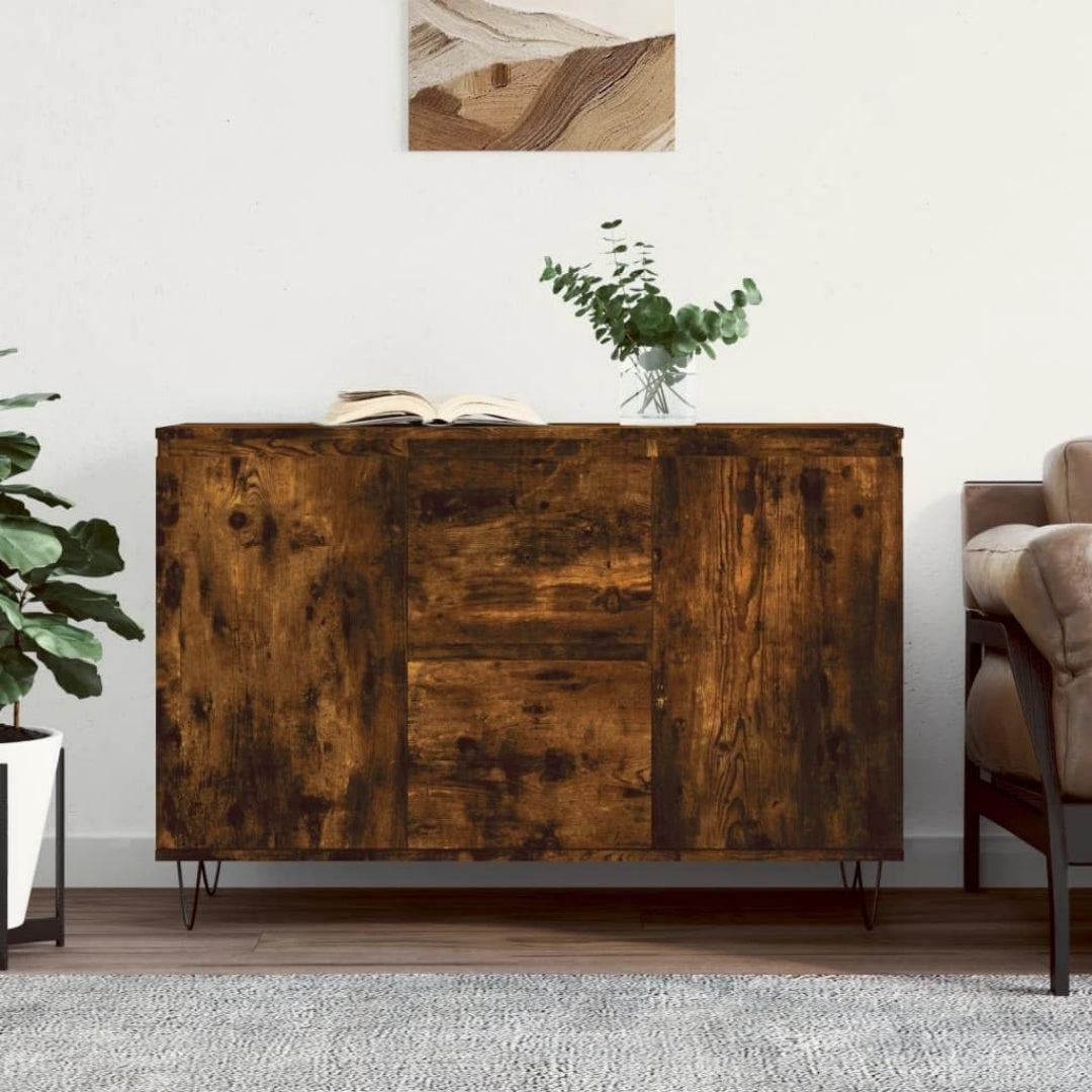 Das Sideboard nimmt mit 104 x 35 x 70 cm Gestalt an