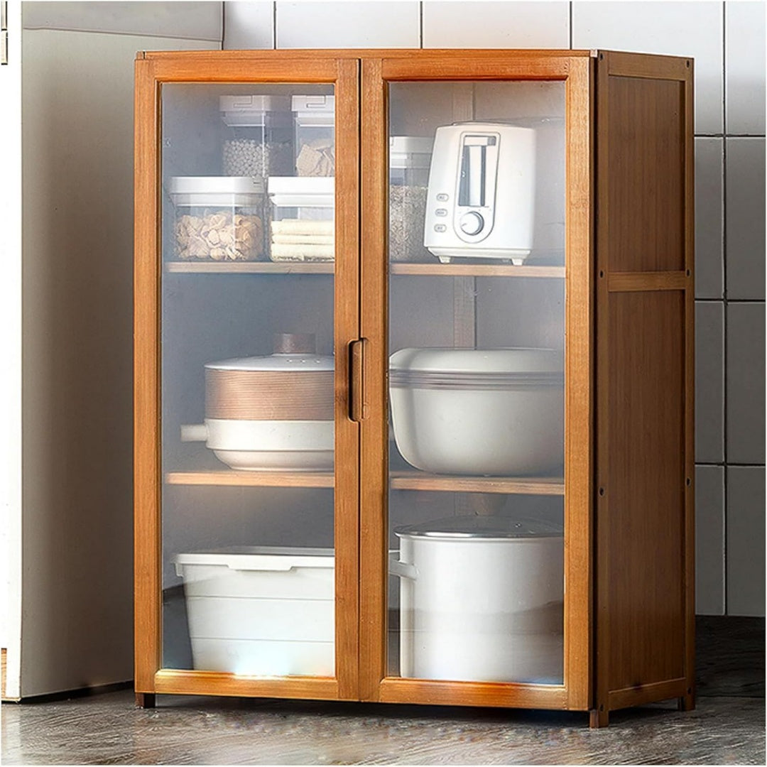 Der Hochschrank mit dem Akzent auf verstellbare Ablagen
