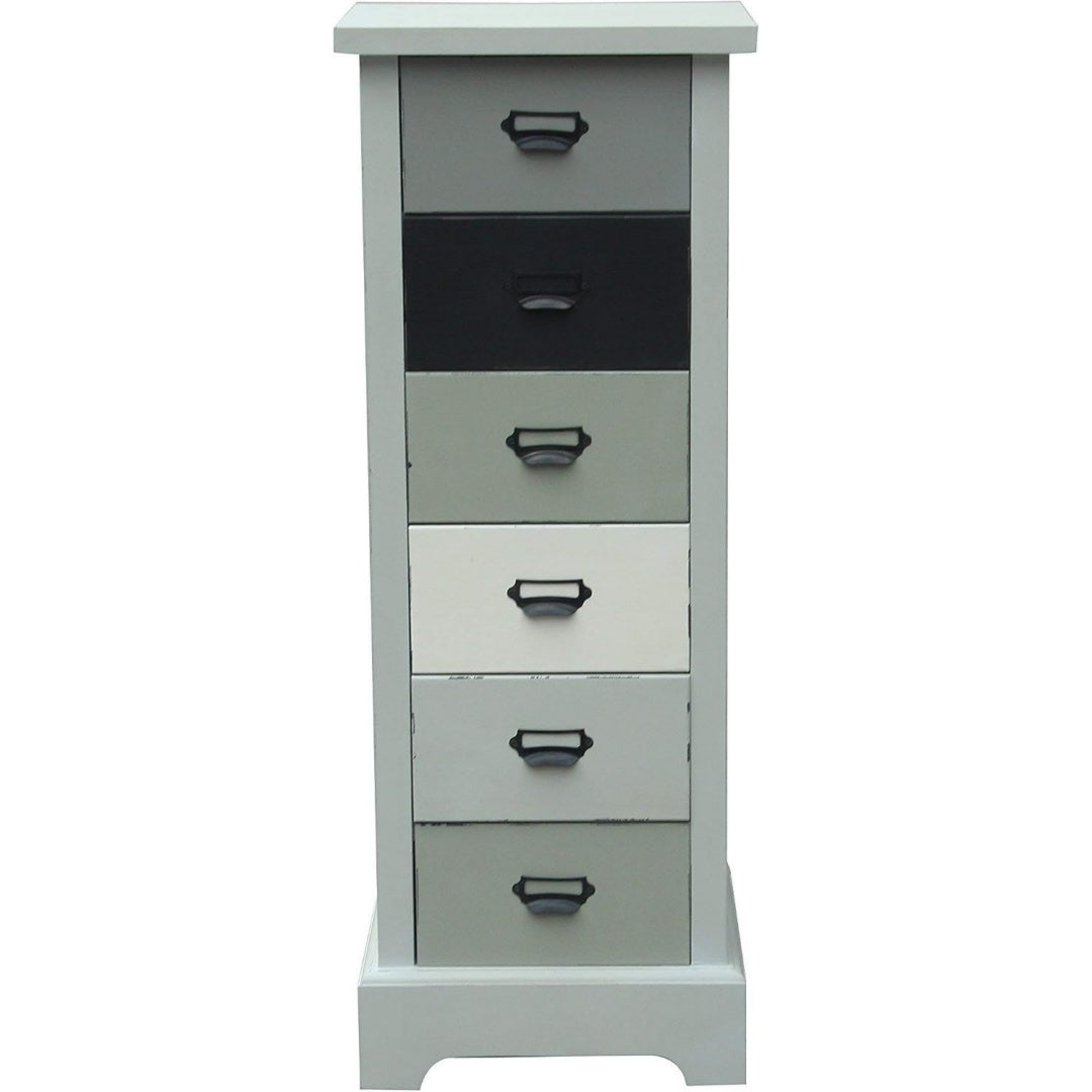 Das Sideboard nimmt mit 33 x 30 x 88 cm Gestalt an